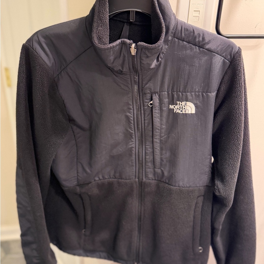 Women North Face Black Fleece Jacket